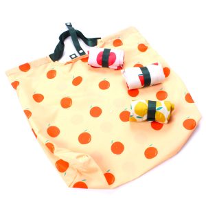 巾着バッグ、ボタン留め折り畳みエコバッグ